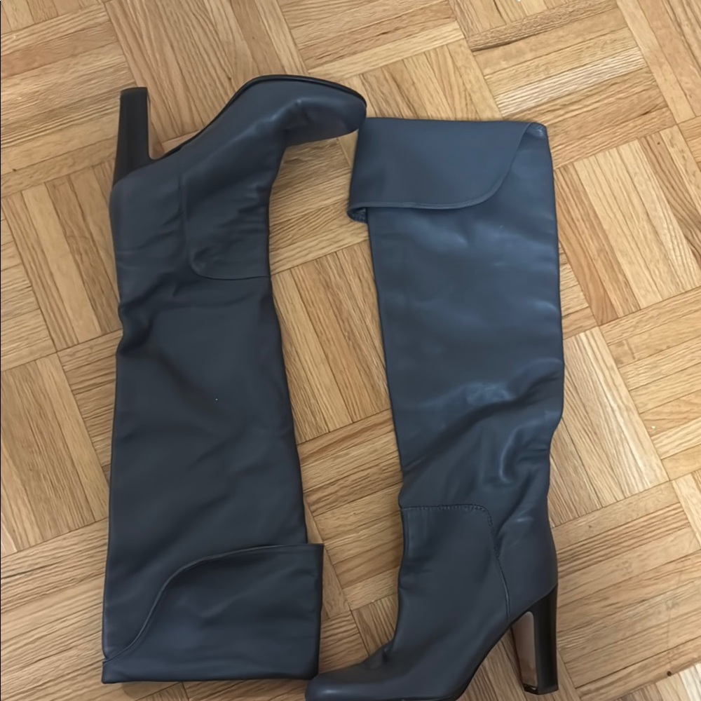 Women's Black Knee-High Boots